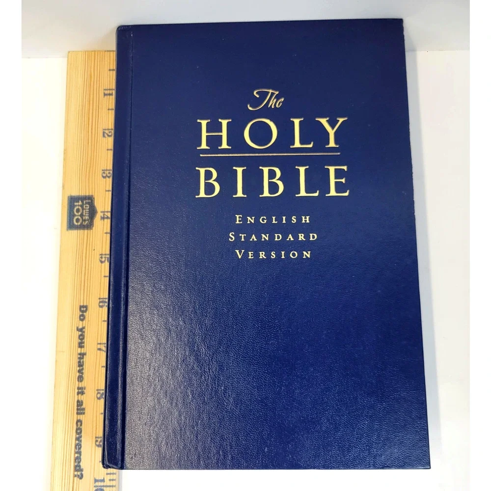 Holy Bible ESV English Standard Version Crossway Blue HC Pew Church Bible 2002‎